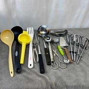 VTG & Modern Kitchen Utensils Gadgets Junk Drawer Lot Ecko Martha Stainless Kane